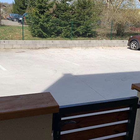 Apartman S Terasou Зволен Екстериор снимка