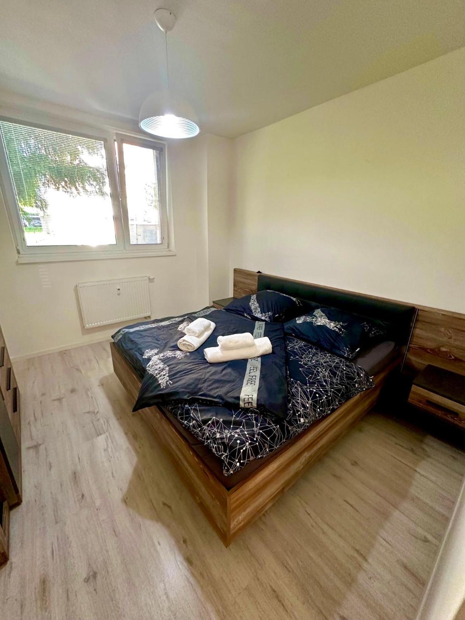 Apartman S Terasou Зволен Екстериор снимка