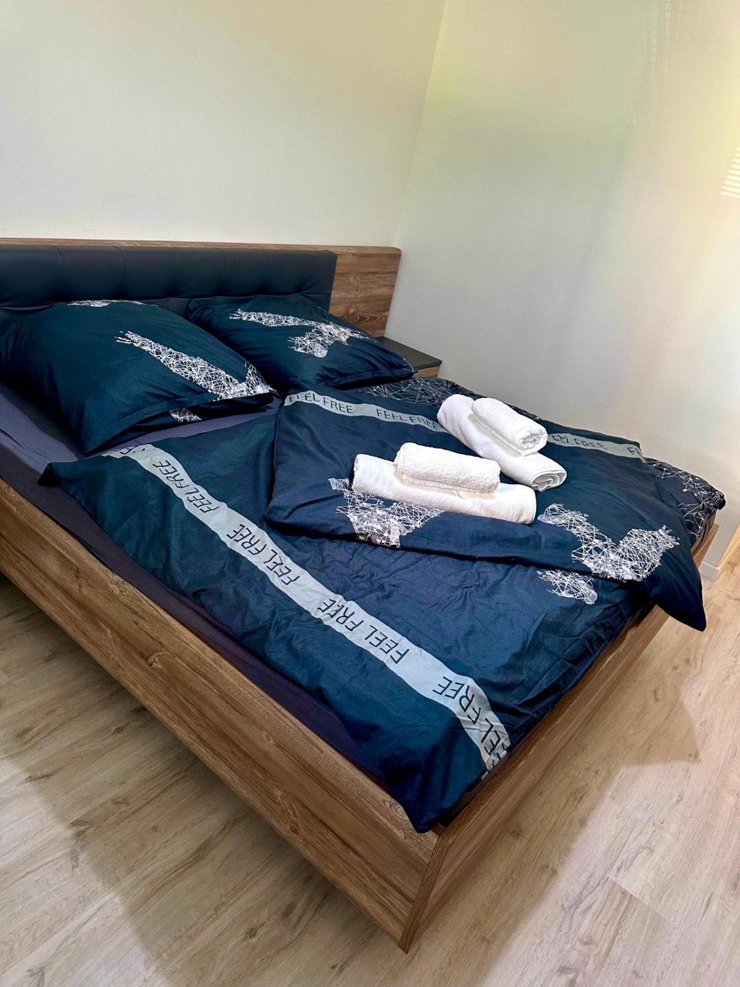 Apartman S Terasou Зволен Екстериор снимка